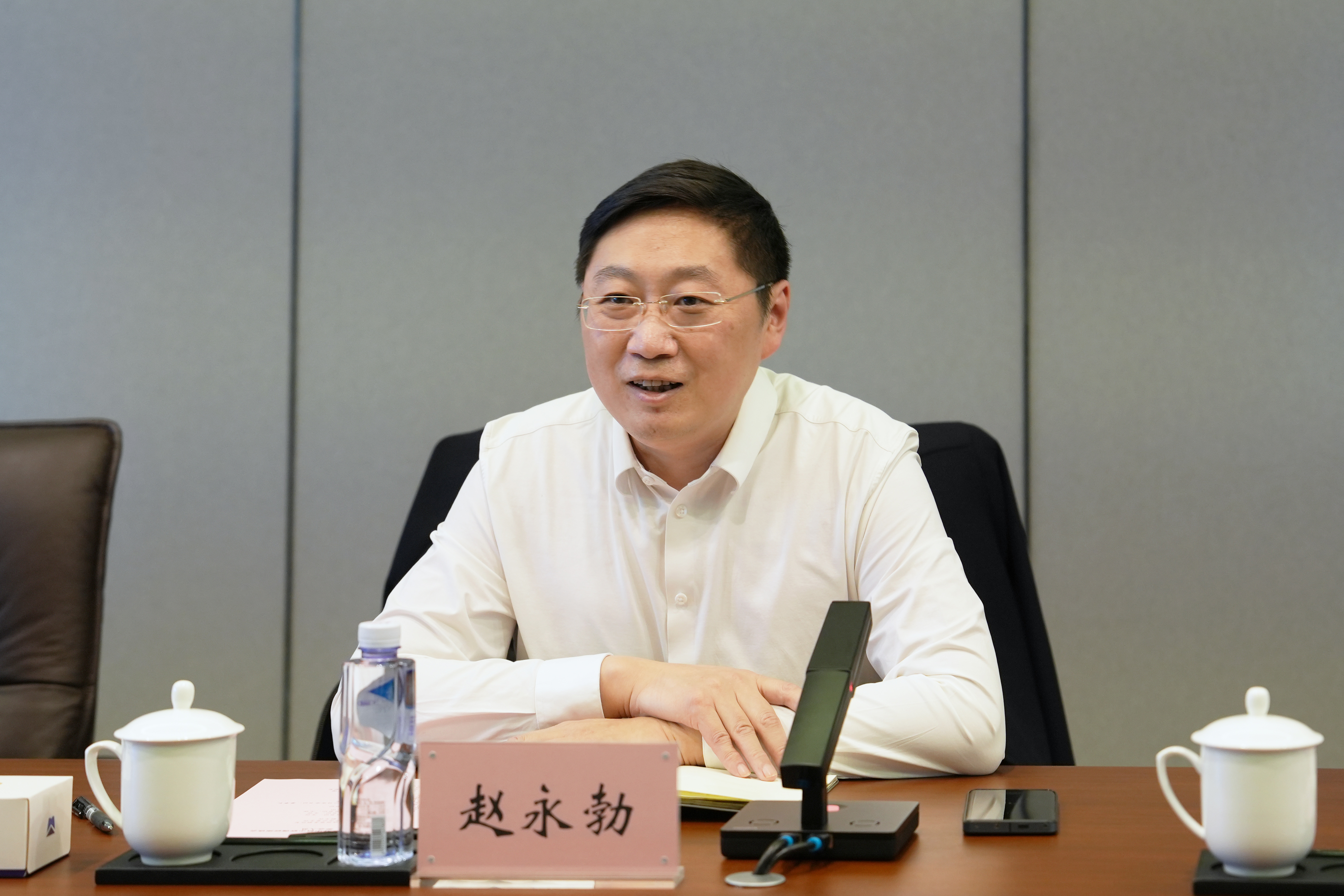 赵永勃董事长(1).jpg